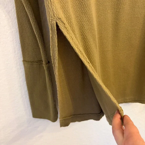 We The Free Thermal Top XS Olive Green Waffle Knit Grunge Indie Oversized Tunic - Picture 4 of 11